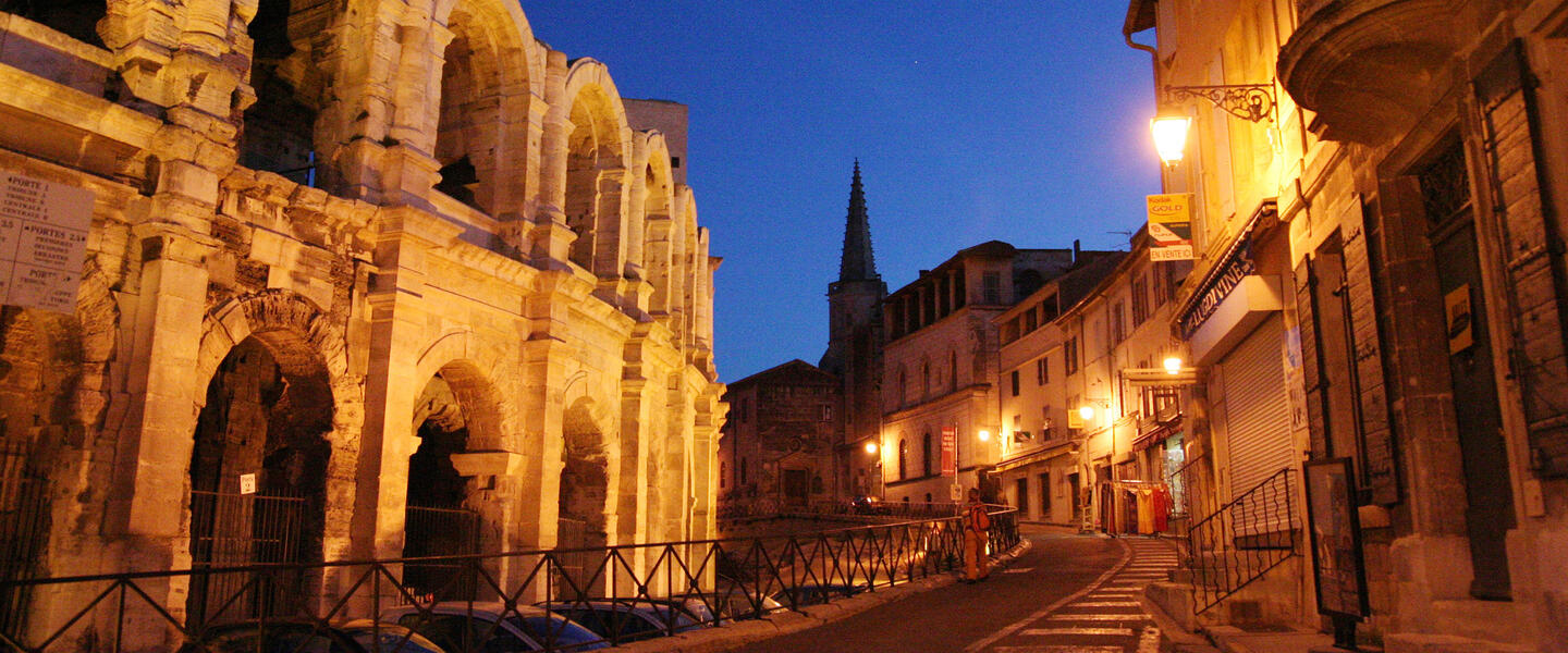 Provence - zwischen Tradition und Moderne Provence - zwischen Tradition und Moderne