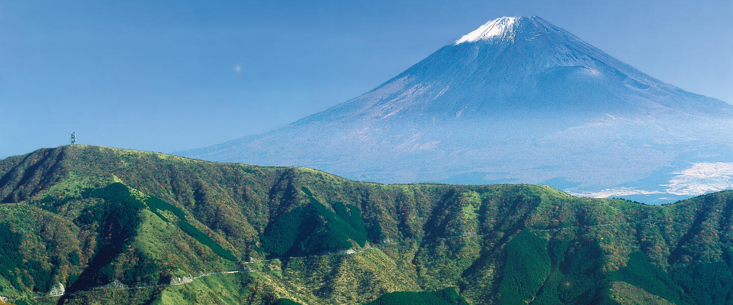 Japans prachtvolle Tempel und himmlische Gärten Japans prachtvolle Tempel und himmlische Gärten