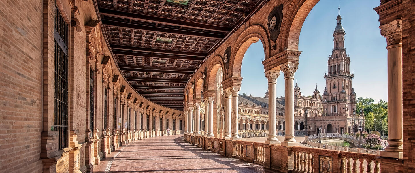 Andalusien und Marokko ─ zwischen Islam und Christentum Andalusien und Marokko ─ zwischen Islam und Christentum