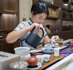 Trank Konfuzius Tee? Auf den Spuren des Tees von Beijing nach Shanghai Trank Konfuzius Tee? Auf den Spuren des Tees von Beijing nach Shanghai