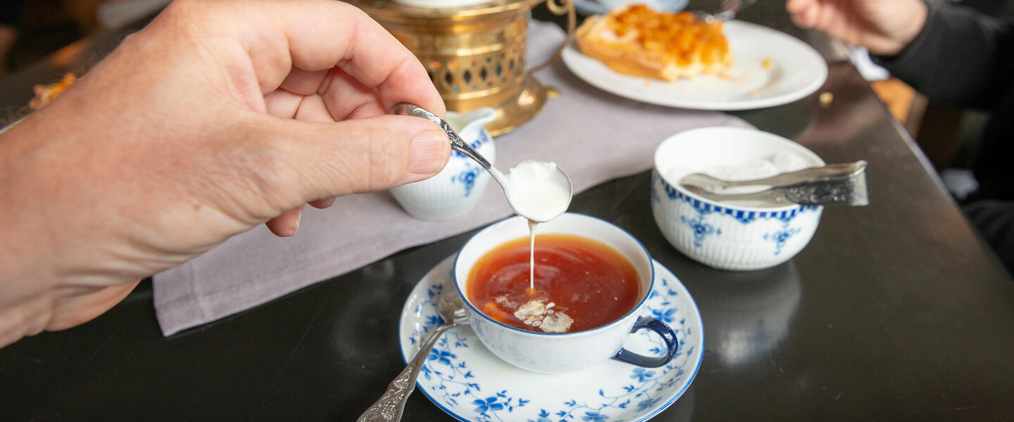 Zu den Weltmeistern im Teetrinken