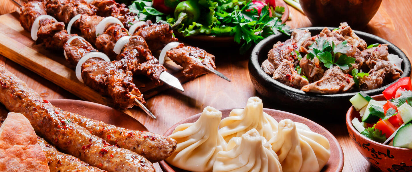 Georgien ─ im Land der 1.000 Wunder Georgien ─ im Land der 1.000 Wunder